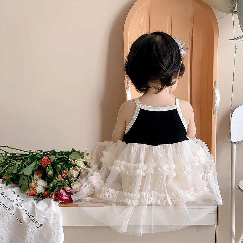 الوليد طفلة ملابس الصيف رقيقة أكمام الأميرة شبكة رومبير بذلة القوس التطريز كشكش زر أسفل ارتداءها