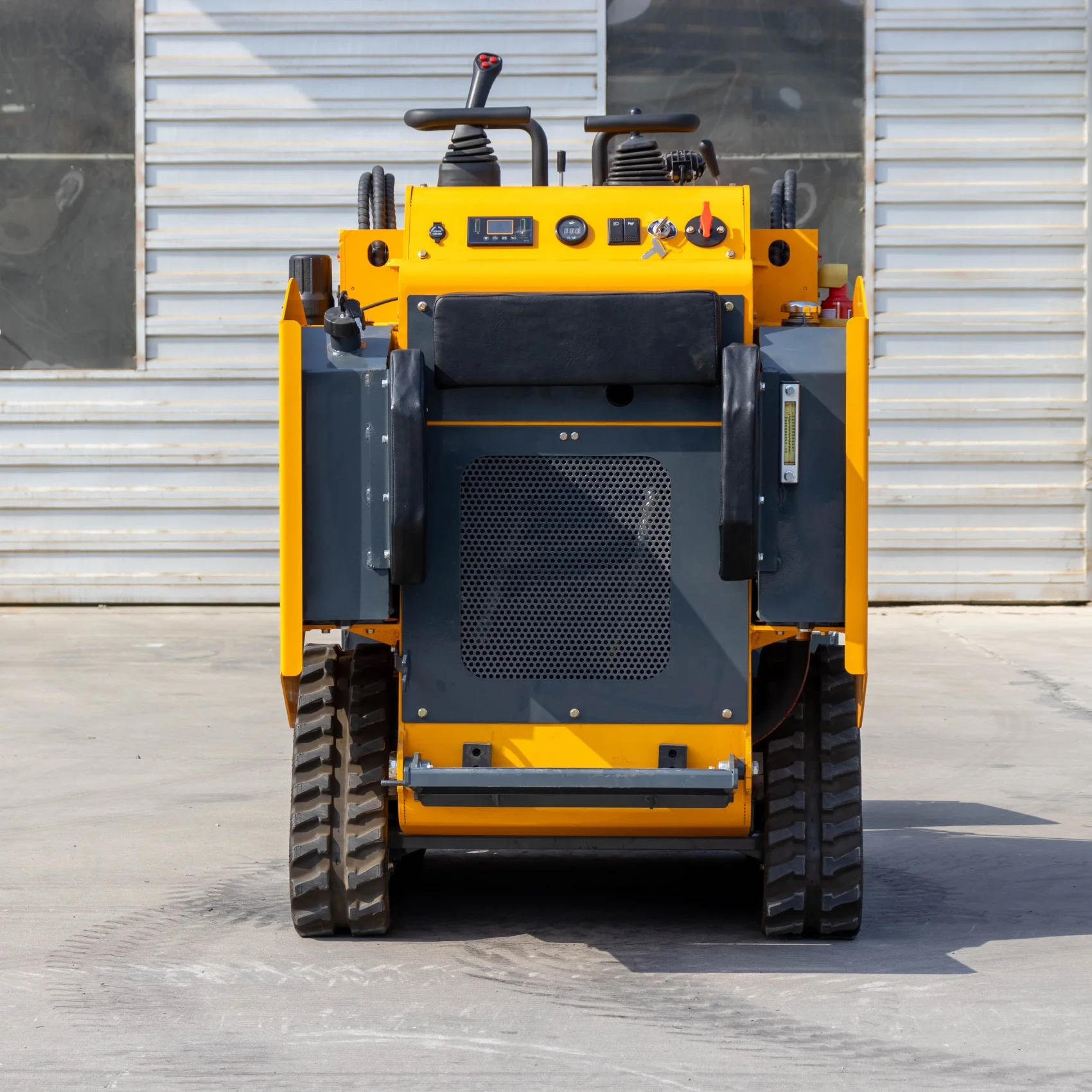 Mini-Lader, Kompaktlader mit Ketten-Schneefräse, Rasenmäher, Brecher, Hammer, Erdbewegungsmaschinen, Mini-Kompaktlader