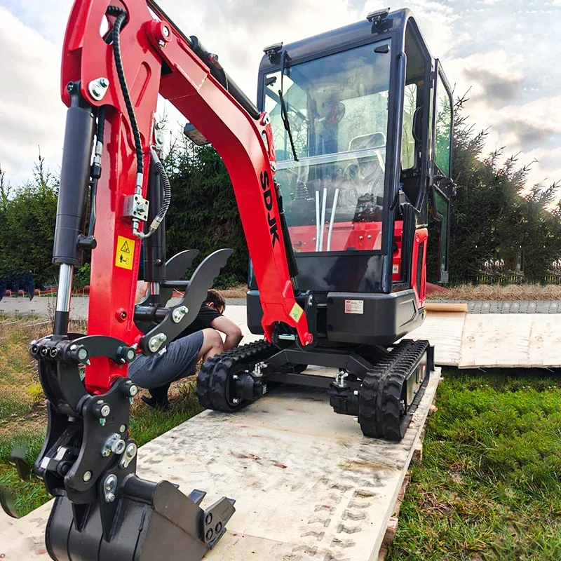 حفارة صغيرة صغيرة جديدة رائجة البيع، حفارة تعمل بالديزل مجنزرة 1 طن، قابلة للتخصيص للمناظر الطبيعية الصناعية