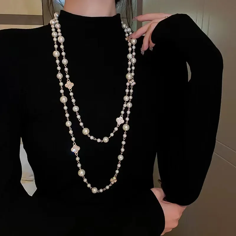 Long Pearl Sweater Chain, Fashionable Retro Design with Five-Petaled Flowers, Autumn & Winter Matching Jewelry, Hot Sale