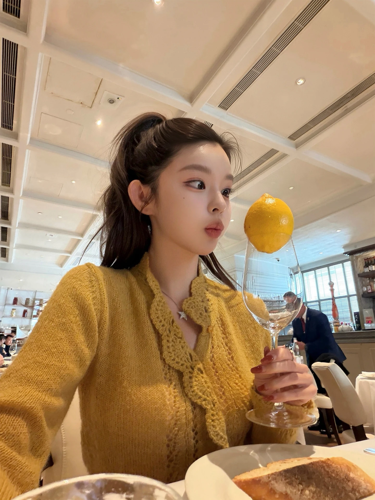 

Весенний женский вязаный кардиган Good Morning Fan Fan Sweet Cheese Heavy Industry, ажурный, ручной работы, крючком, чувственный, с открытым передом