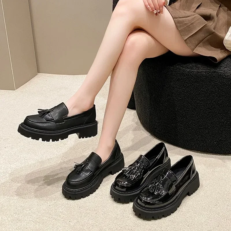 

Women's Spring Shoes 2024 New British Style Tassel College Retro Single Shoes 35-42 Large-Sized Female Home Office Loafers