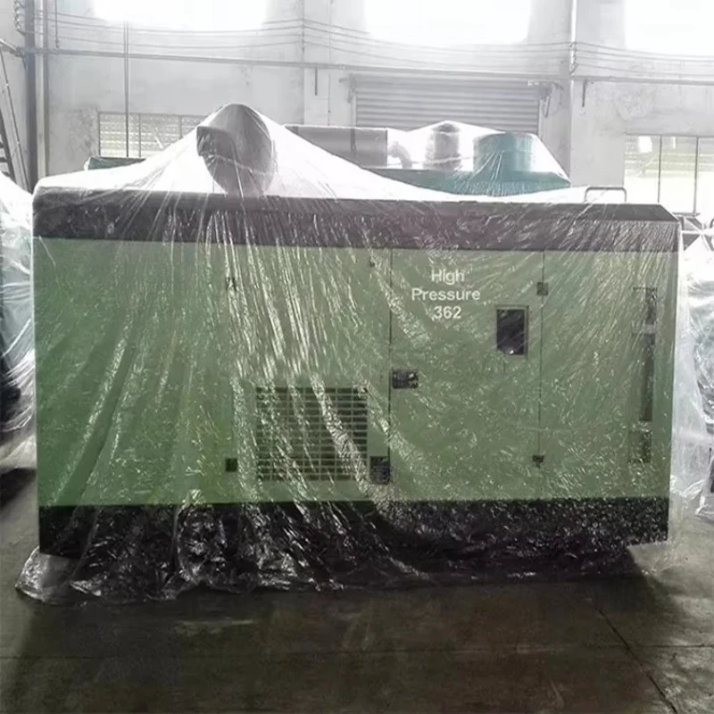 Diesel Screw Air Compressor 675 CFM 20 Bar Portable Lubricated Air Cooled With Engine And Bearing
