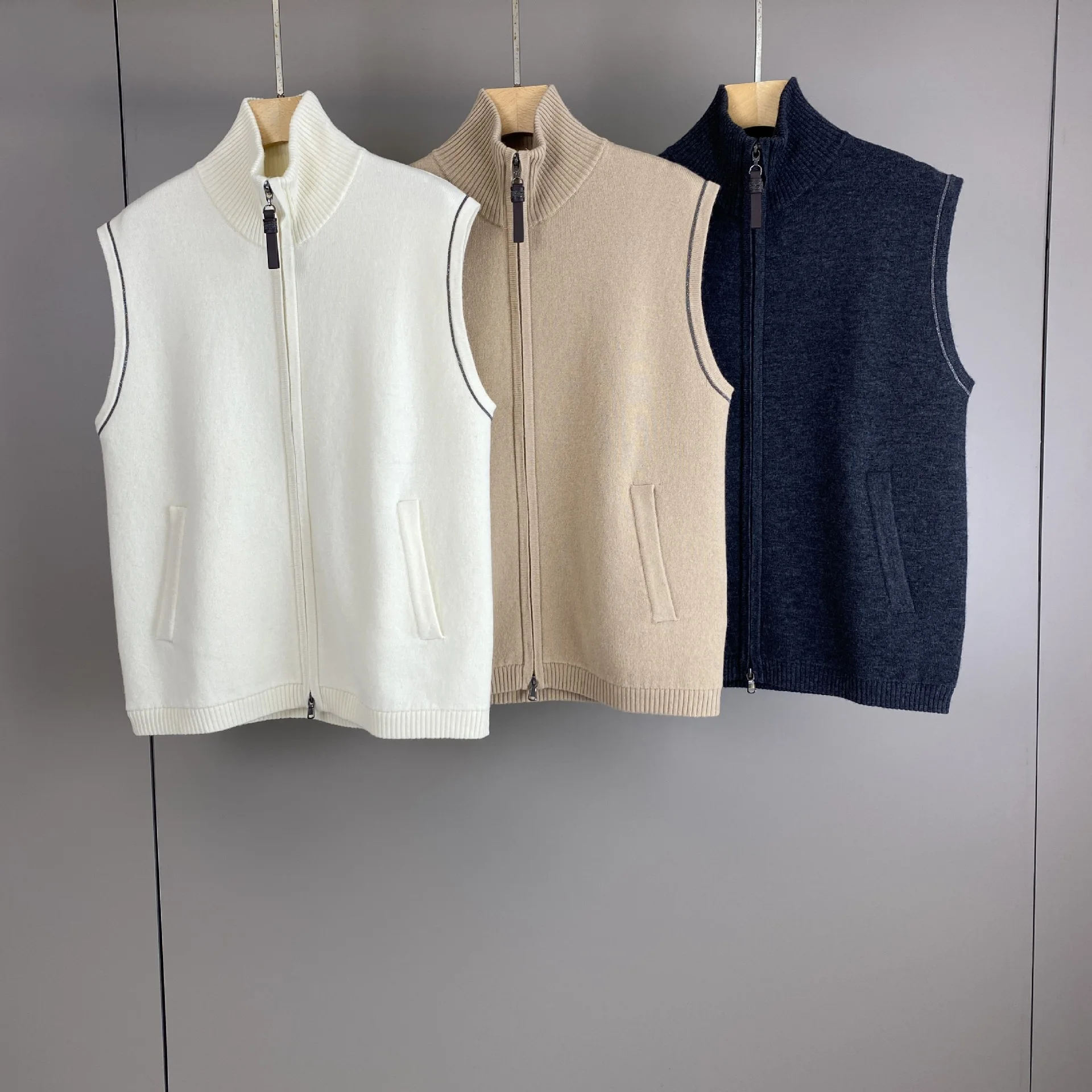 2026 Autumn Winter New Cashmere Wool Nail Bead Knitted Vest Versatile for Women