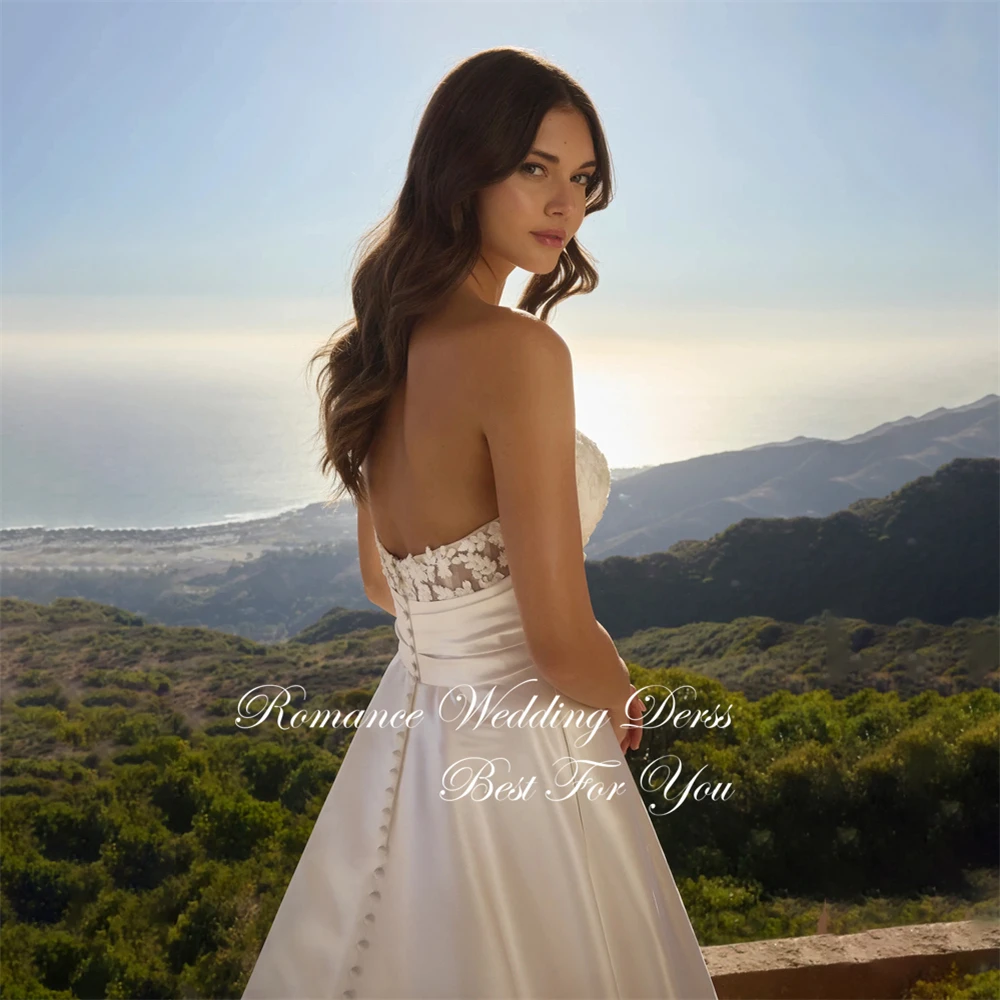 Modernes Spitzen-Brautkleid in A-Linie mit trägerloser Falte, ärmellos, offener Rücken, Satin-Knöpfe, Brautkleid, Vestidos de Novia, individuell gestaltet