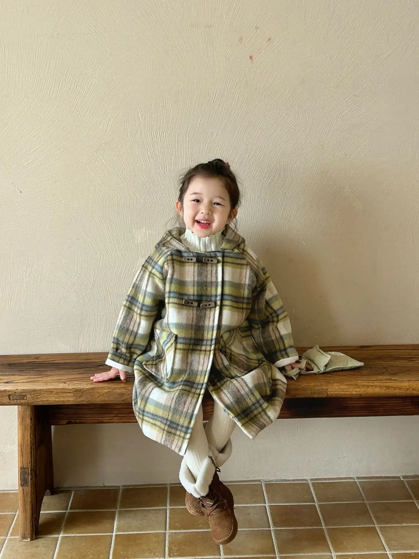 2024 Winter New Children's Clothing Korean Version Children's Clothing Girls' Medium Long Style Cotton Grid Coat Hooded Coat