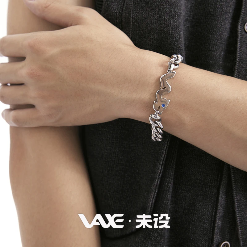 

Blue Dragon Bracelets Titanium Steel Cuban Chain Zirconia Dragon Bracelets for Man Cool Fashion Jewelry Bangle Gift