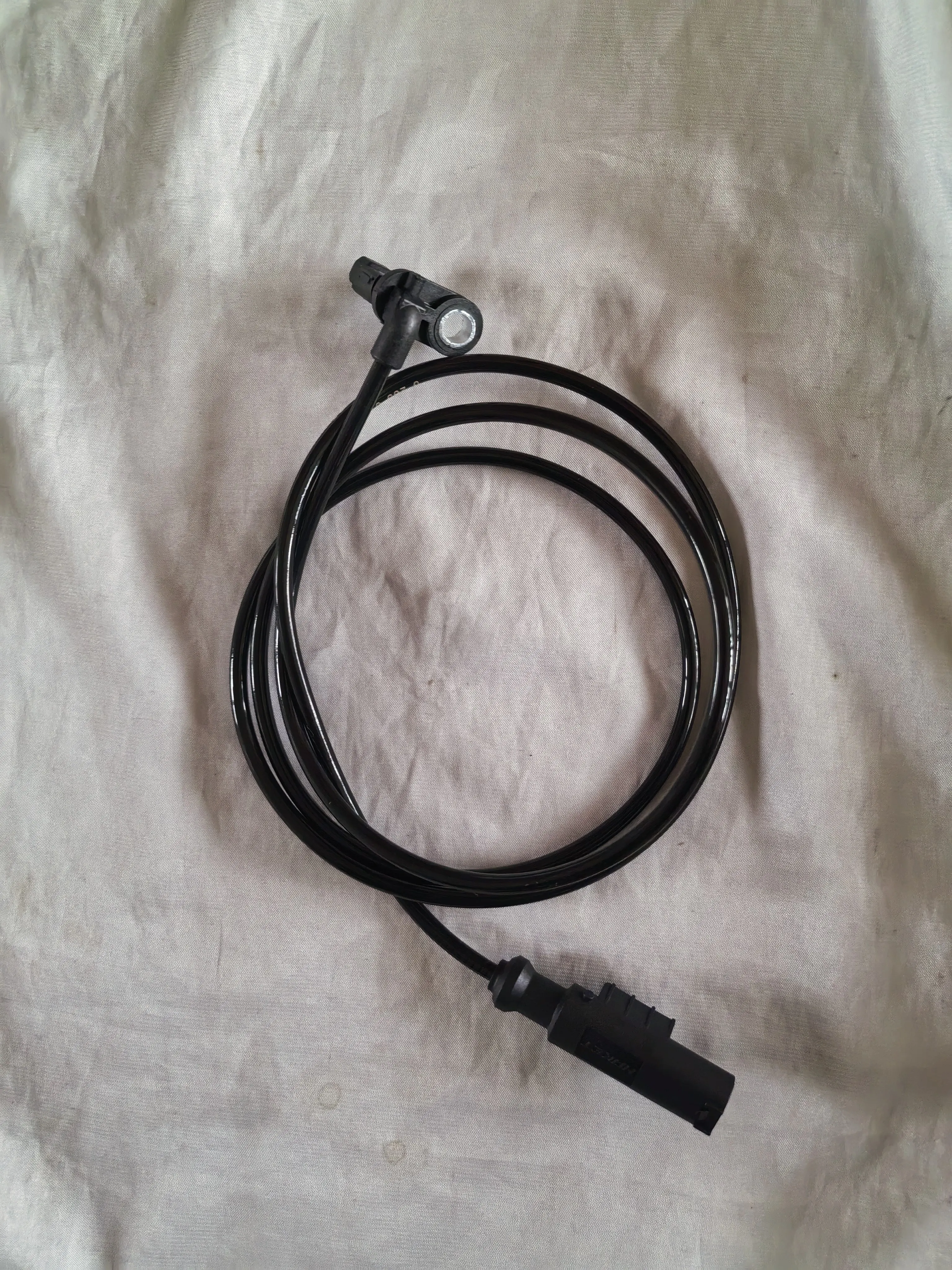 Suitable for BMWs KA1 wheel speed sensor KA2 ABS sensor for BMWs F900 R1300GS wheel speed sensor cable