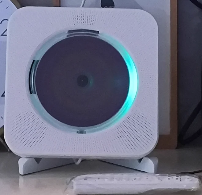 CD player wall mounted home Bluetooth retro review album vinyl CD