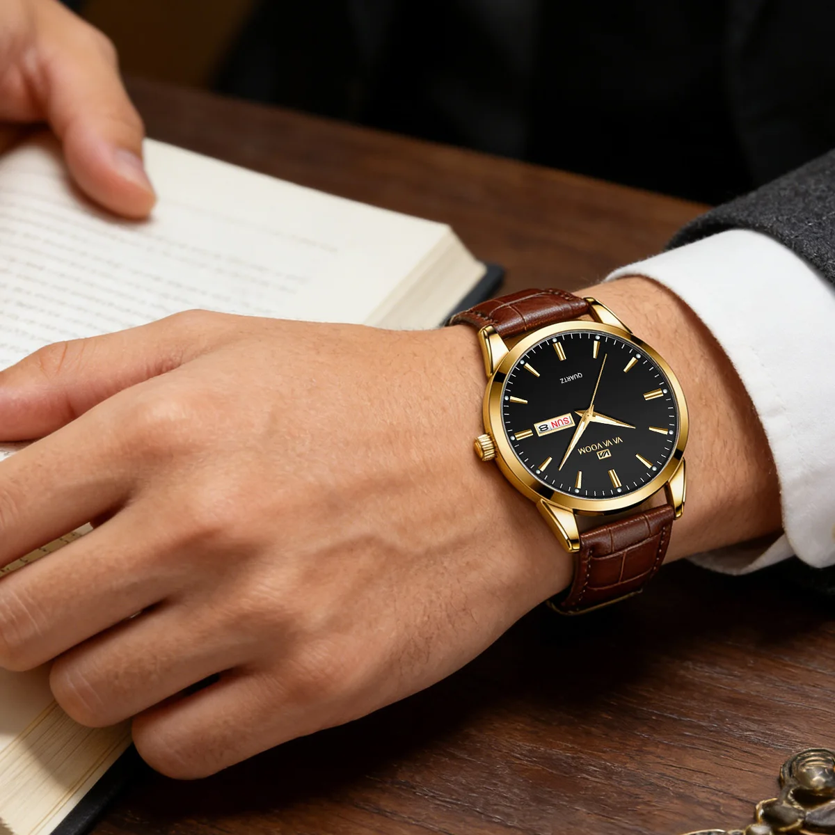 Classic Men Wristwatch 39mm Week Calendar Dial Black Leather Strap Business Sport 3Bar Waterproof Male Couple Gift Wrist Watch