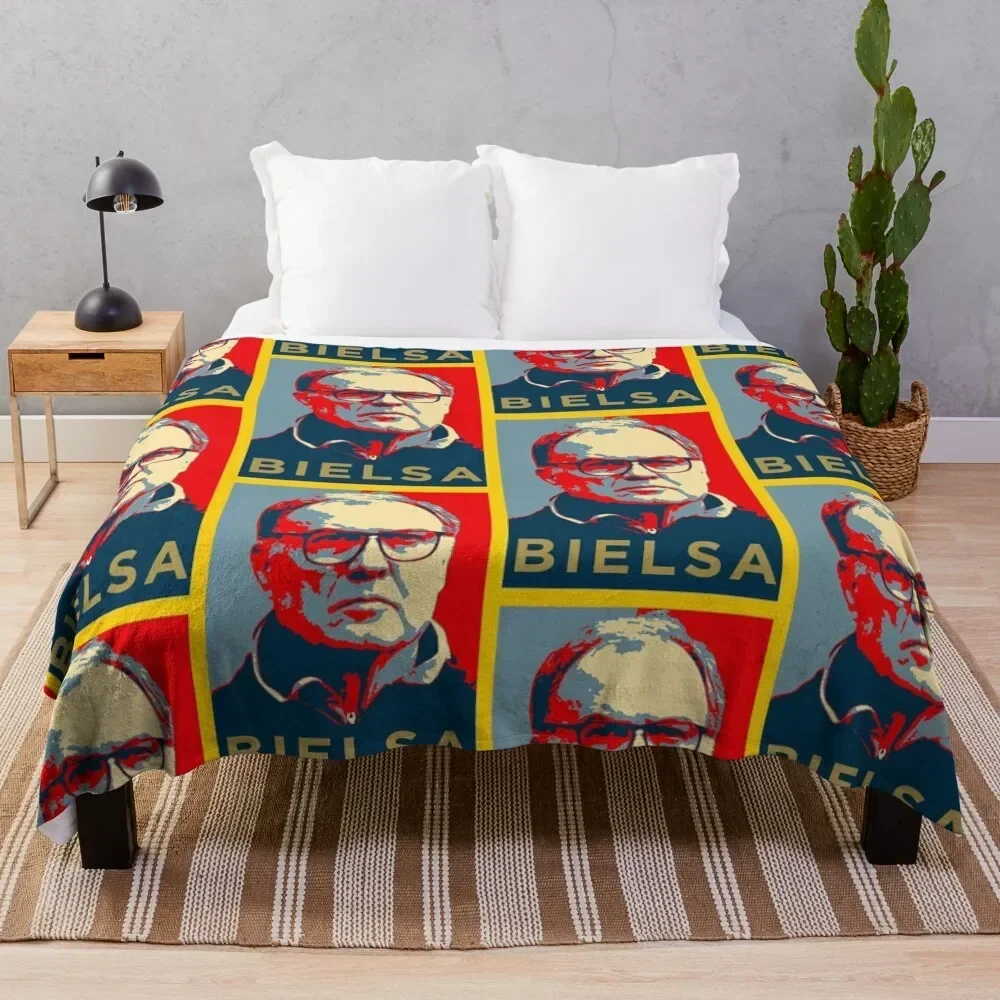 

Marcelo Bielsa Artwork Throw Blanket Soft Cozy Blanket for Pet Kids Adults
