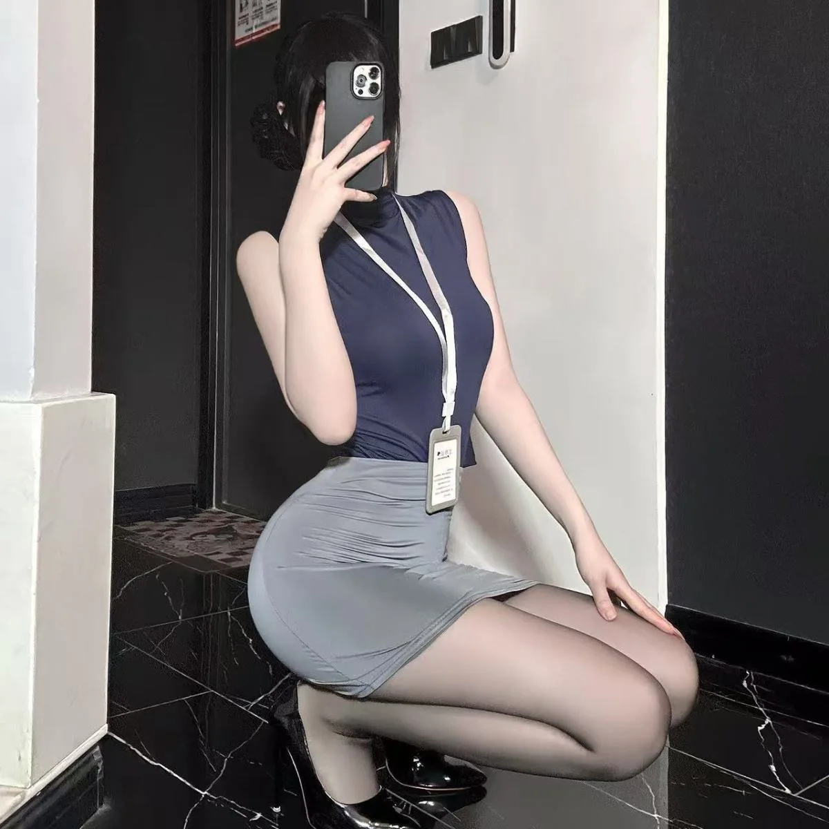 Atasan Tanpa Lengan Pendek Musim Panas Gaya Keinginan Murni Gadis Populer Rok Mini Bodycon Pinggang Tinggi Set Dua Potong Pakaian Fashion Wanita