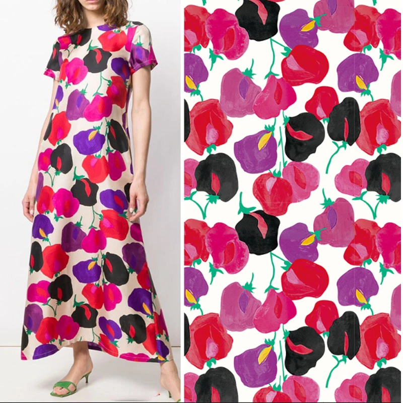 

22 new polyester color fabrics European and American fashion brands the same style hand-painted fiery rose flower skirt fabric