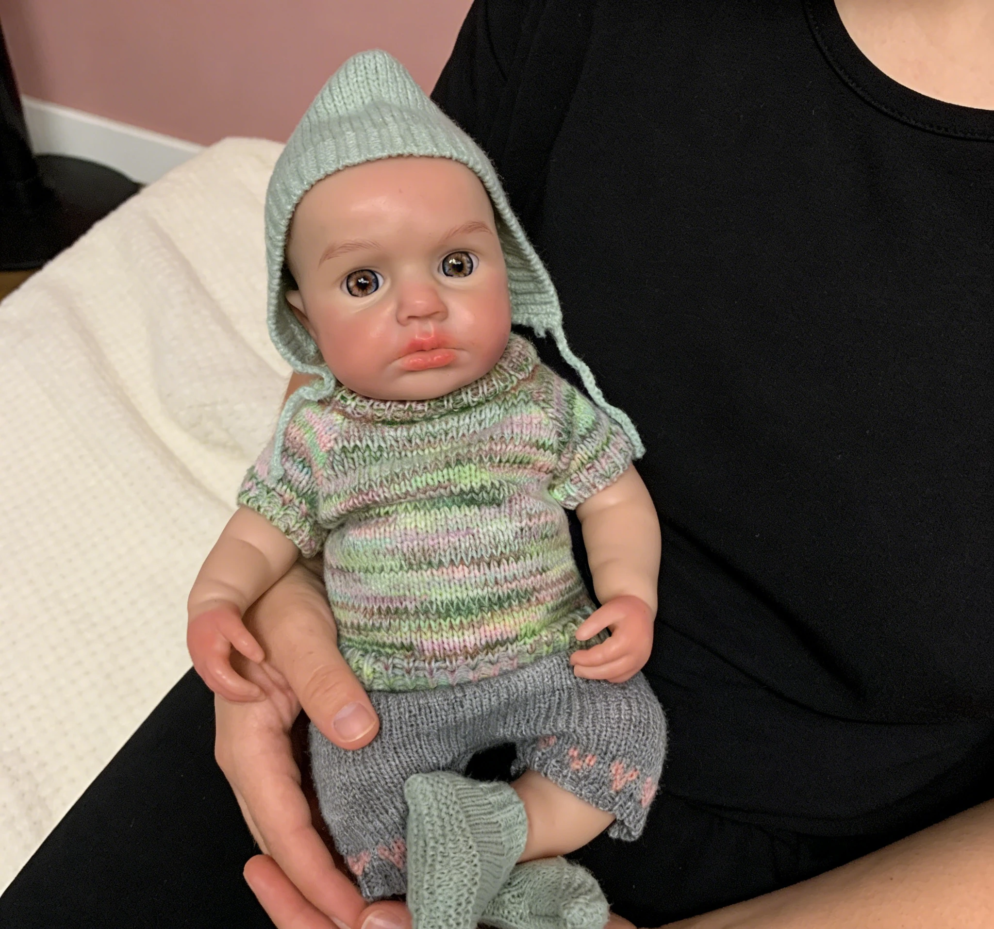 

Saskia 13 Inch Full Body Silicone Reborn Doll Lifelike Realistic Baby Handmade Soft Touch Toy Gift