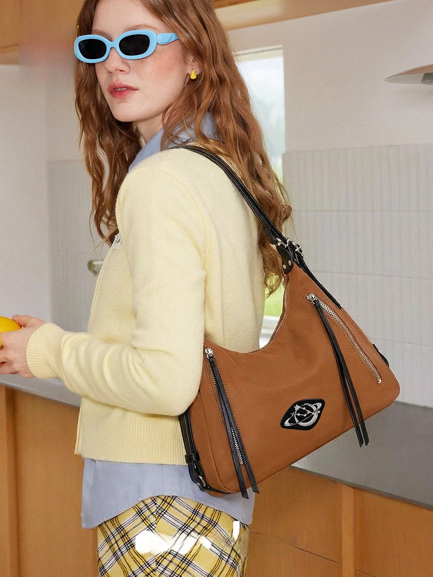 

Large Capacity Women's Tote Bag Multifunctional Retro Style Double Shoulder Backpack Casual Simple Style Commuting Purse
