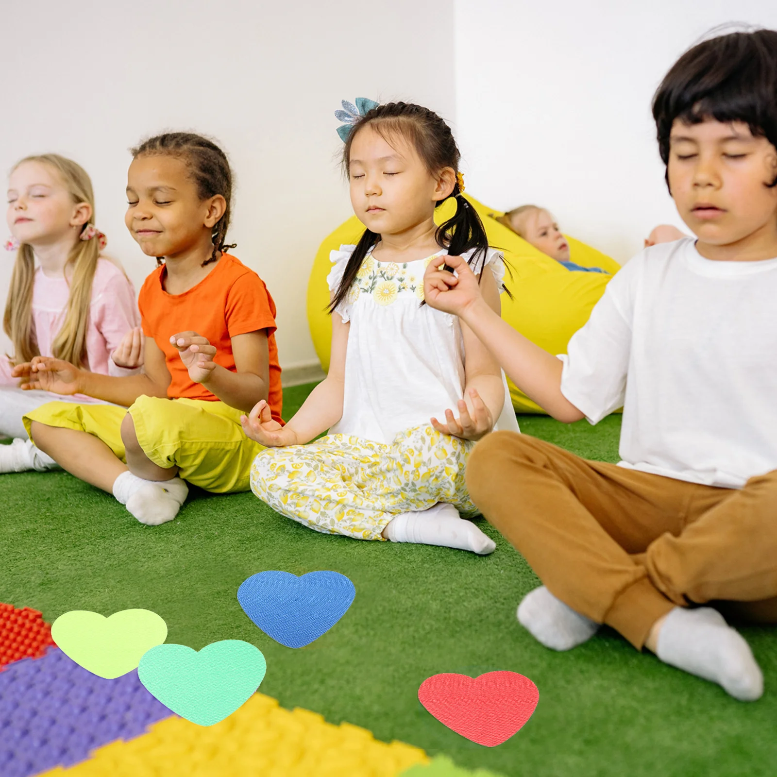 20Pcs Educational Carpet Spots Hook and Loop Floor Markers for Kids Kindergarten Classroom Sitting Circle Rug Spots Teaching