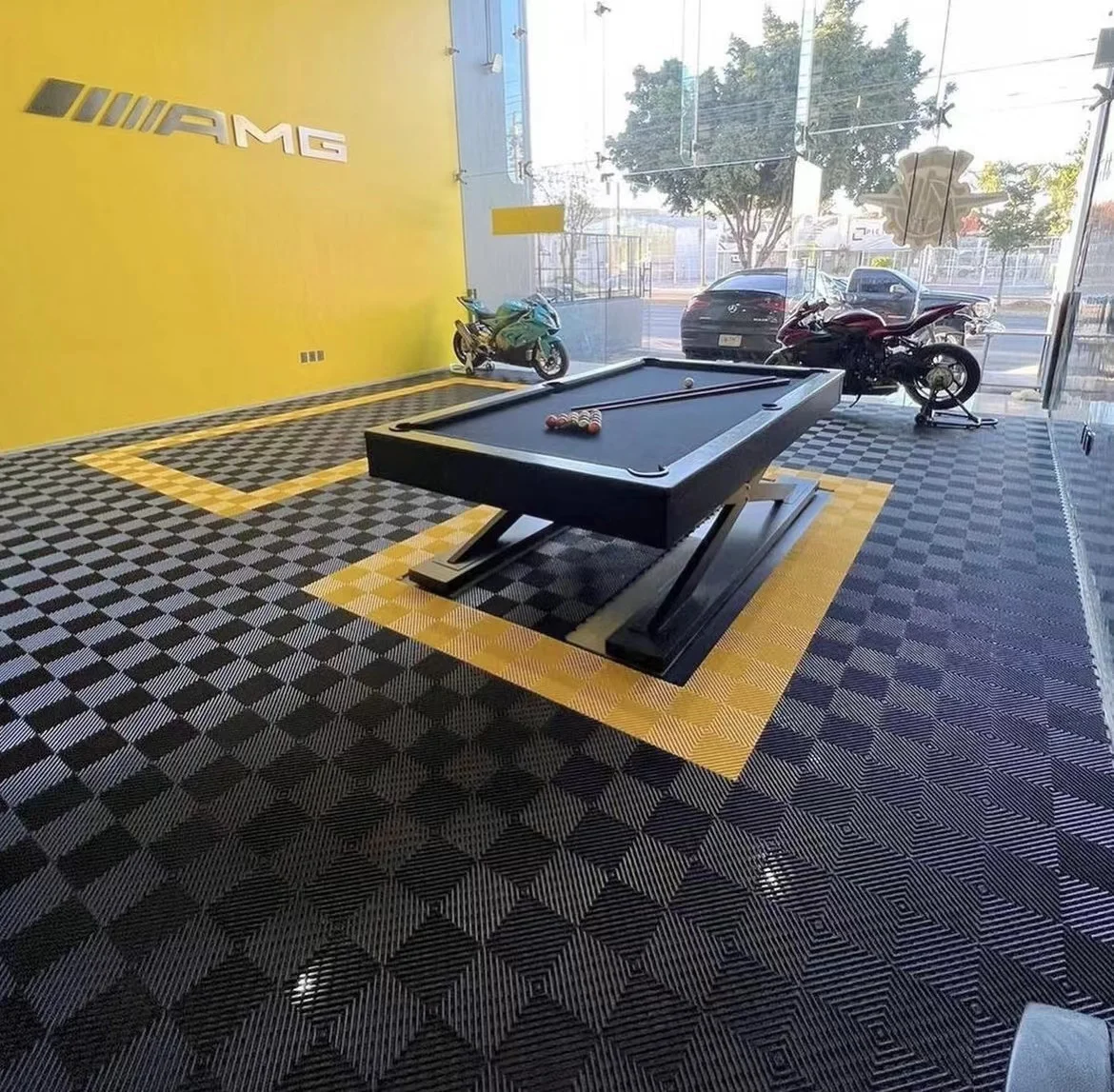 

Vented Modular Interlocking Garage Floor Tiles Plastic PVC PP Garage Flooring Mat for Sale