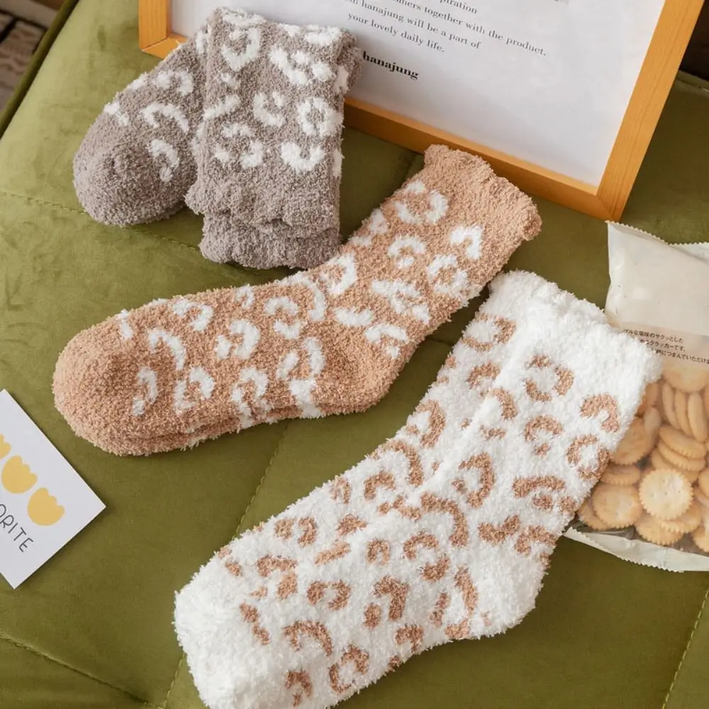 Coral Fleece Sleeping Socks Mid-tube Length Winter Warm Non-Slip Socks Thick Knit Leopard Print Breathable Casual Socks