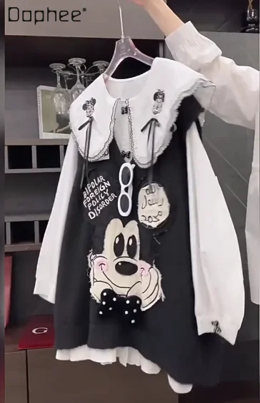 

Sweater Vest 2025 Autumn New Cartoon Patch V-Neck Sleeveless Knitted Sweater Vest for Women Loose Casual Age-Reducing Kawaii Top