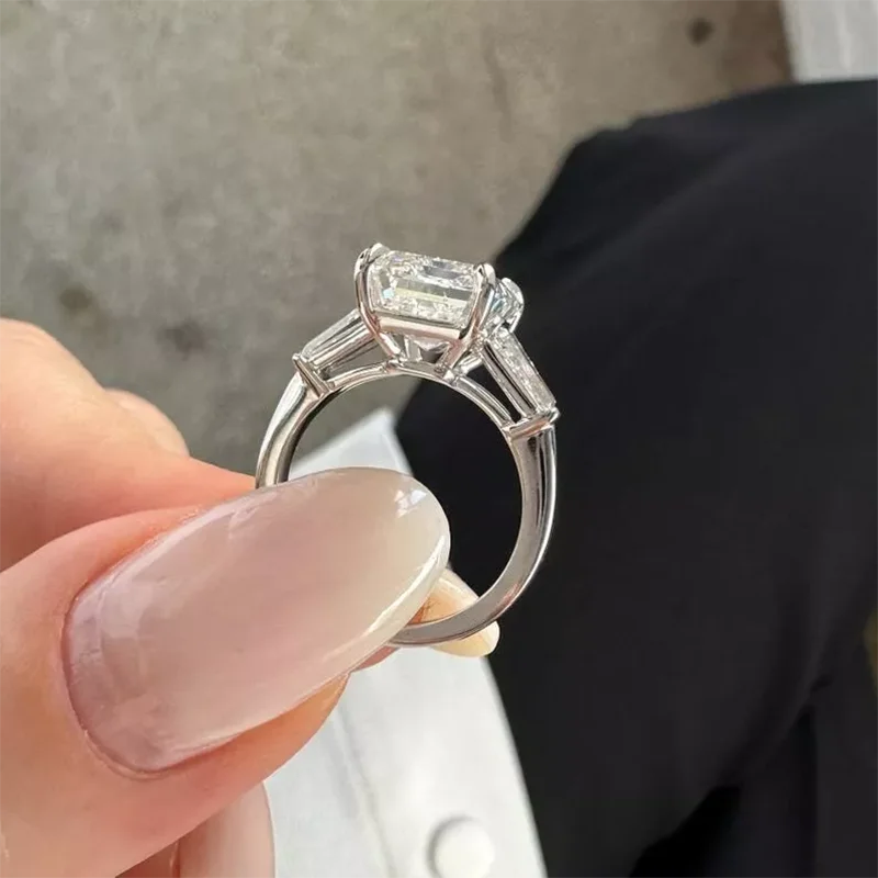 Women's Three‑Stone Engagement Ring 5CT Emerald‑Cut Main Stone DEF VS‑VVS HPHT CVD Lab‑Grown Diamond Wedding Ring IGI Certified PT950 Platinum Plated Fine Jewelry Anniversary Party Gift For Her view 4