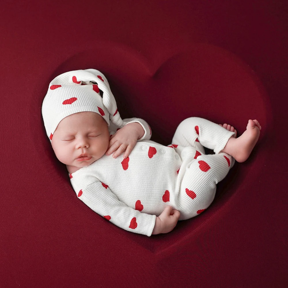 Heart Theme Newborn Photography Props Baby Boy Knit Romper and Hat Set Infant Photo Shoot Outfit Soft Baby Shower Gift Clothes