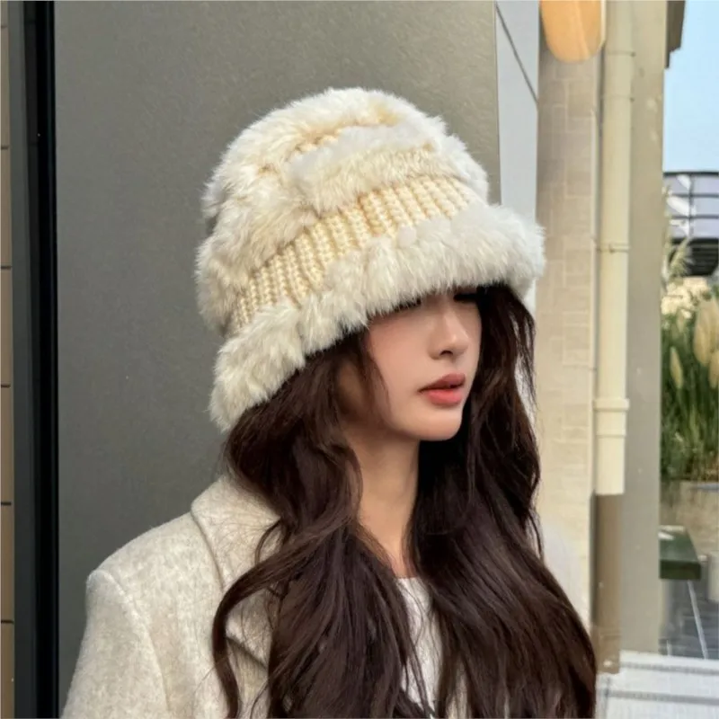 A versatile and warm fisherman's hat for women in winter thickened fur small face plush knitted woolen basin