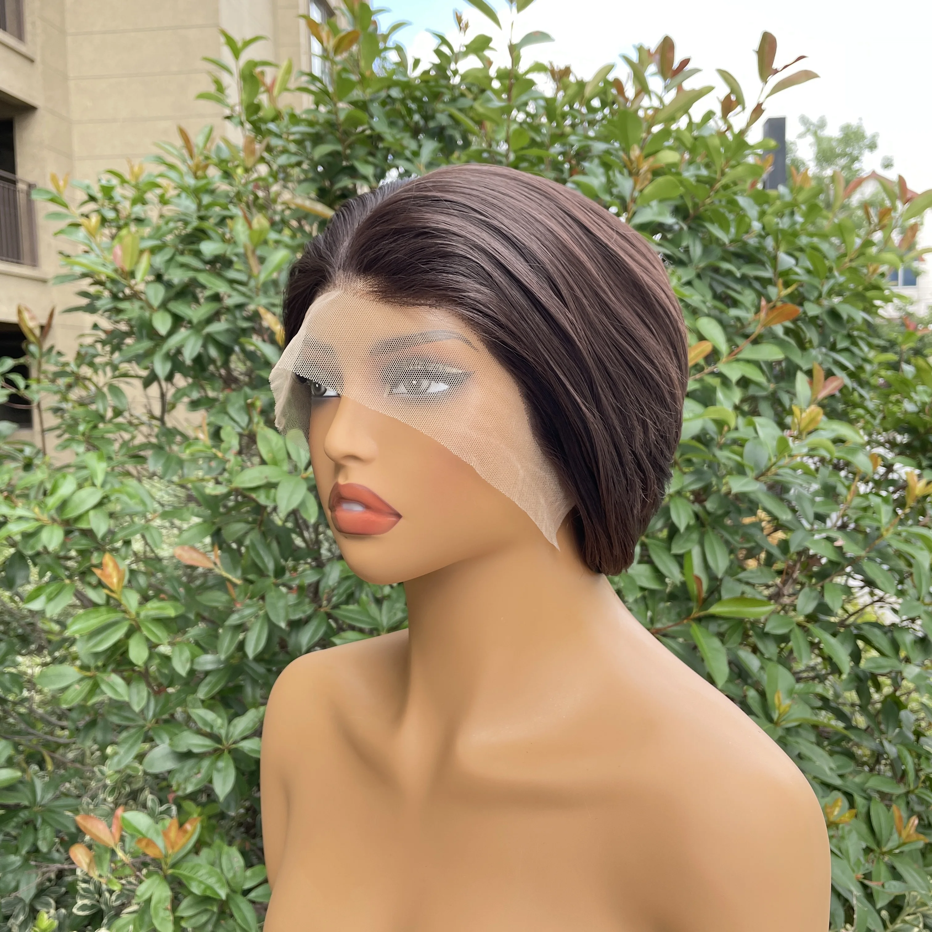 

Короткие синтетические парики фронта шнурка для мужчин Средне-коричневые парики для косплея для пожилых женщин Бесклеевые парики фронта шнурка 13x4