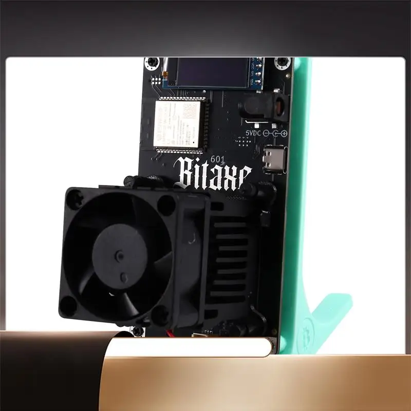 

X64A-High-Performance Bitaxe Gamma 601 Solo BTC Miner 1.2TH/S 18-22W, BM1370 ASIC From S21 Pro, UK Plug For Bitcoin Mining