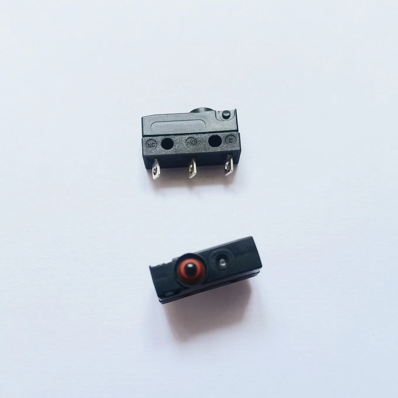 Original new 100% micro switch DC2 waterproof and dust-proof DC2C-A1AA stroke key 3pin 10A
