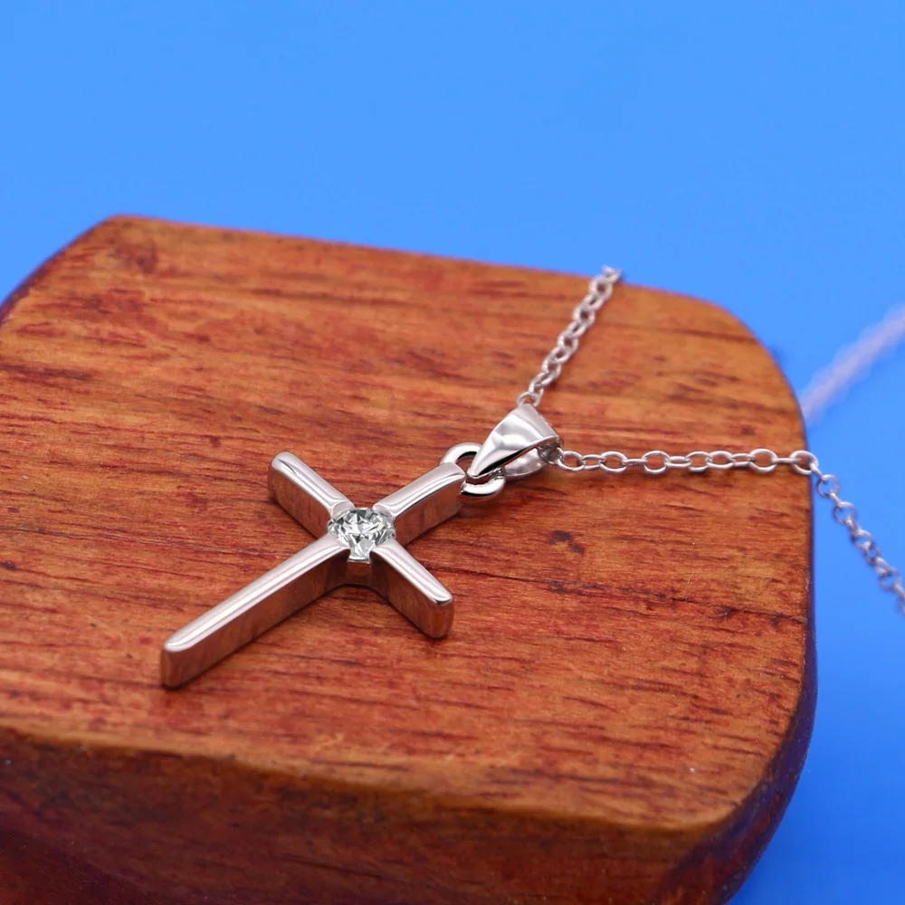 

Women's 925 Sterling Silver Cross Pendant Necklace - Versatile Elegant Shiny Jewelry for Parties Daily Wear Birthday Gift