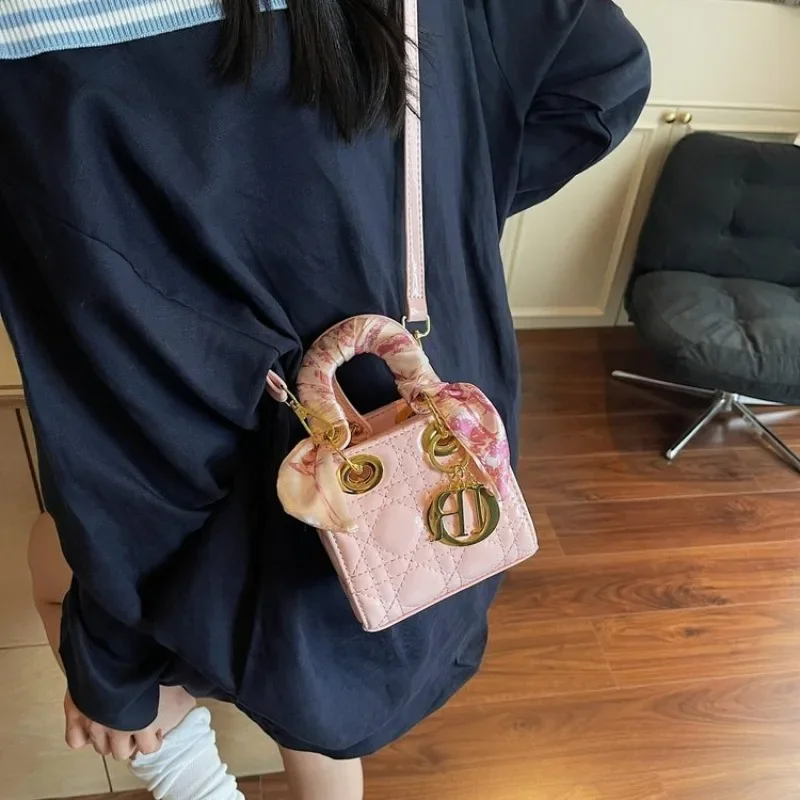 Изысканная мини-сумка принцессы Дианы, новая женская ручная маленькая сумка, маленькая квадратная сумка через плечо на одно плечо в форме ромба