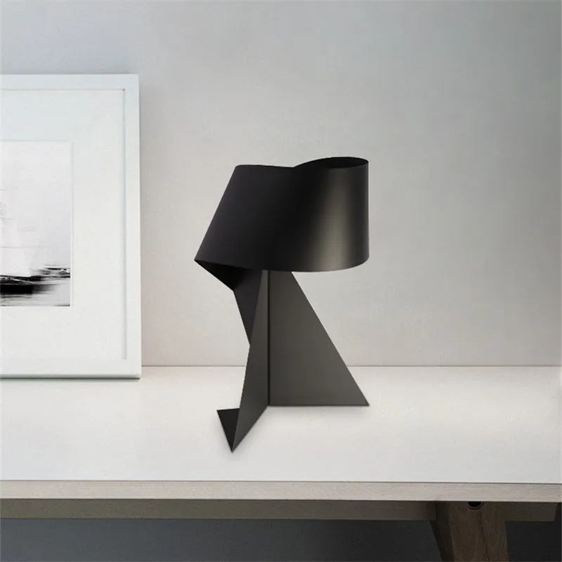 Minimalist table lamp Black and White Origami Lamp E27 LED Decorative Light for Living room bedroom bedside lamps