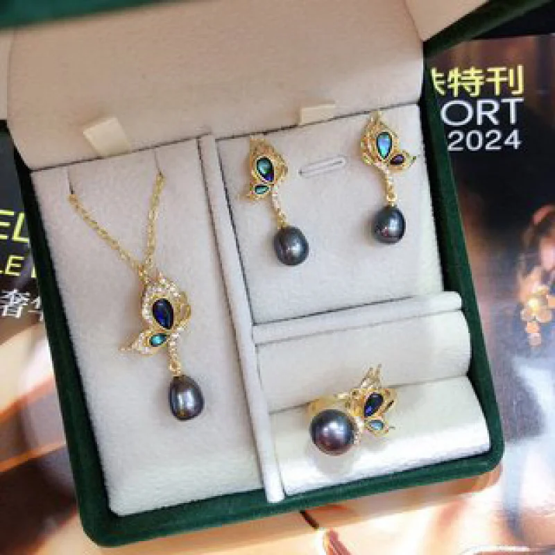 

Самый продаваемый комплект из трех предметов с пресноводным жемчугом и инкрустацией рисовыми бусинами, ожерельем, кольцом и серьгами