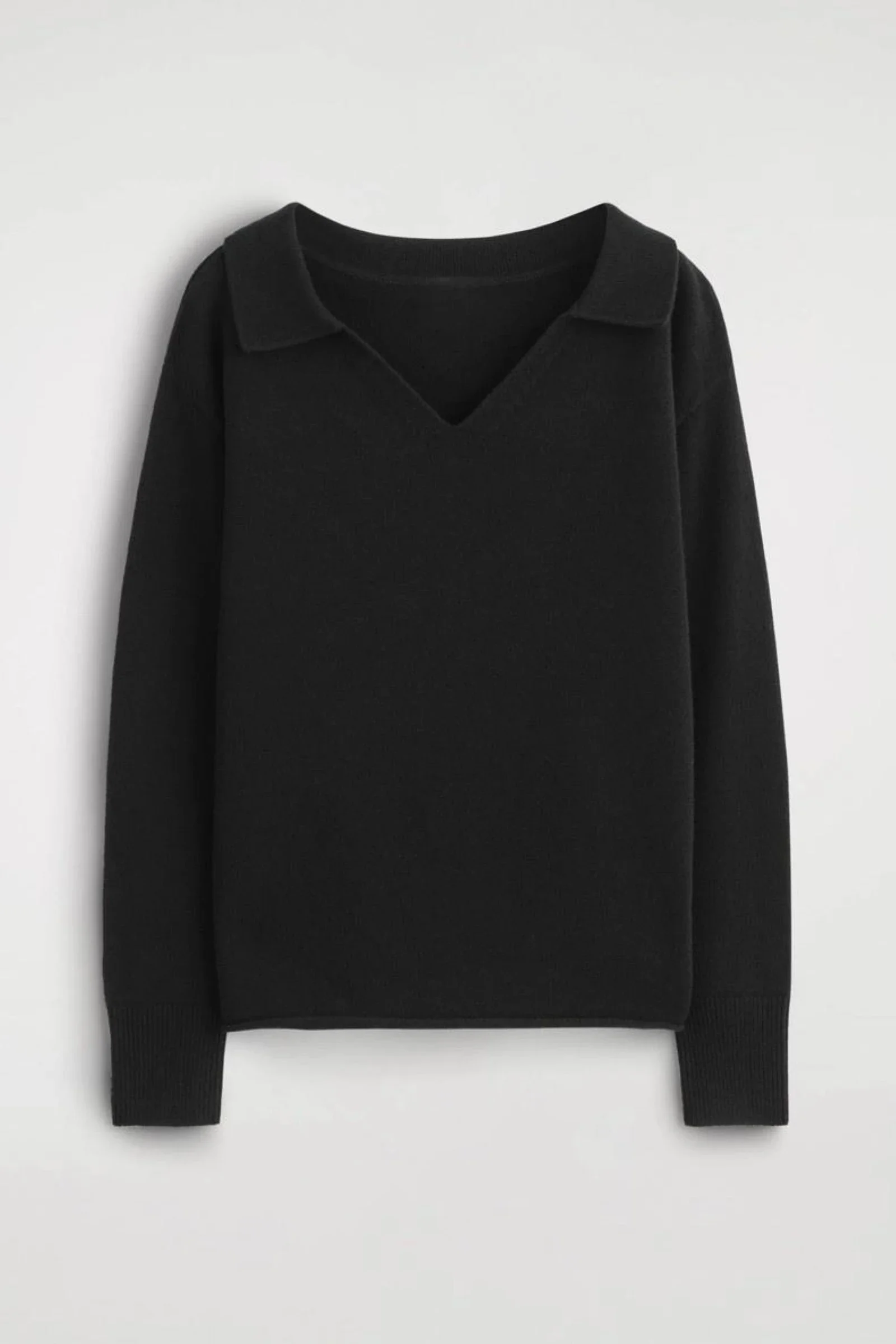 

Эфирный костюм YAZHIMEI 2025, осенний новый стиль, женский повседневный черный вязаный свитер стандартного стиля с воротником-поло