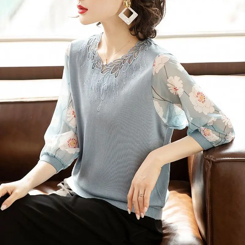 Women Autumn Elegant Temperament Loose Embroidered Net Yarn V-neck 3/4 Sleeve Knitwear Ladies Patchwork Casual All-match Tops