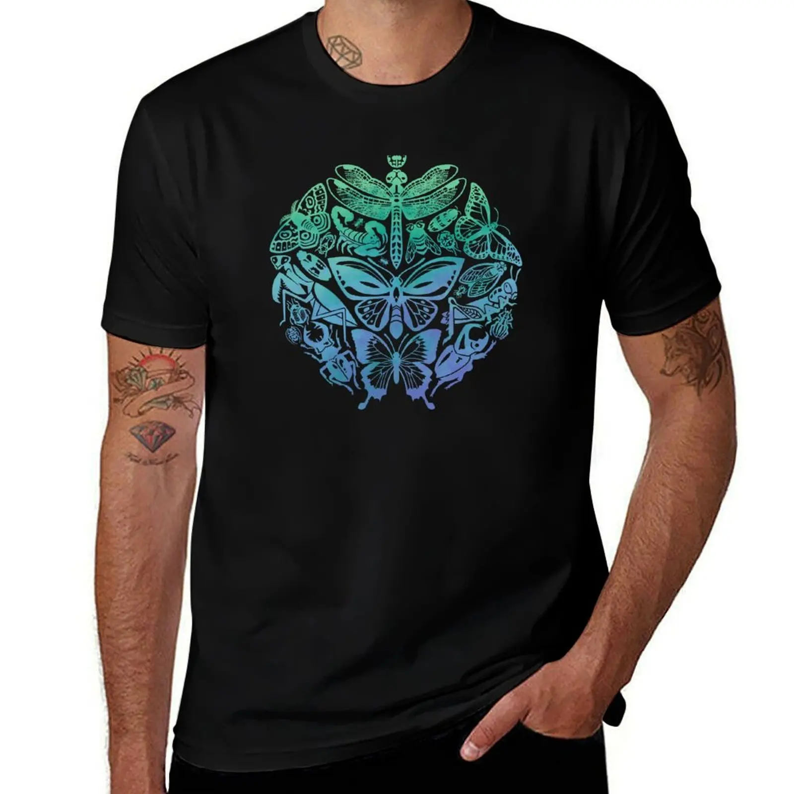 

Bugs and Butterflies: green T-Shirt Lightweight Cooling Short Sleeve Tee