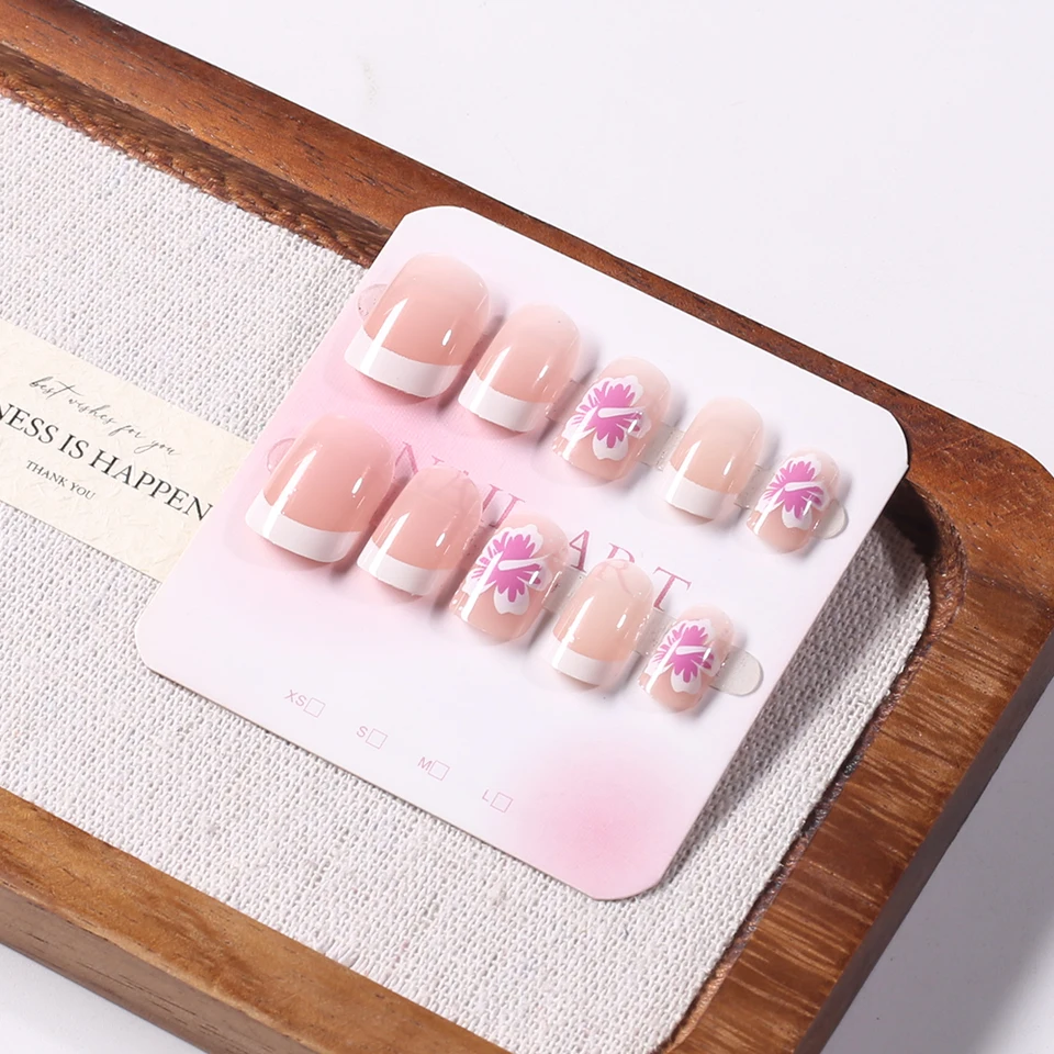 24 uñas postizas cuadradas cortas rosas con flores blancas estilo francés hibisco floral uñas de presión cubierta completa 4