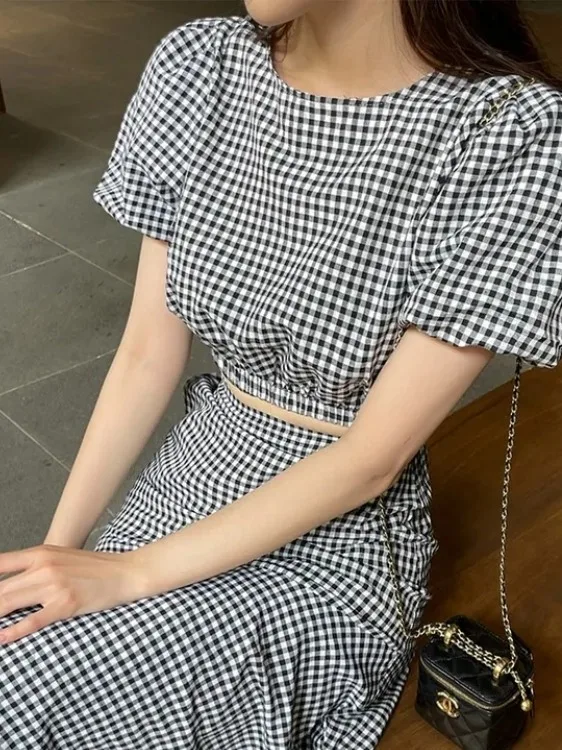 

Summer Short Plaid Bubble Sleeve Women's Top with Chic High Waist A-Line Half Skirt Elegant Two-Piece Set Floral Lace Hem