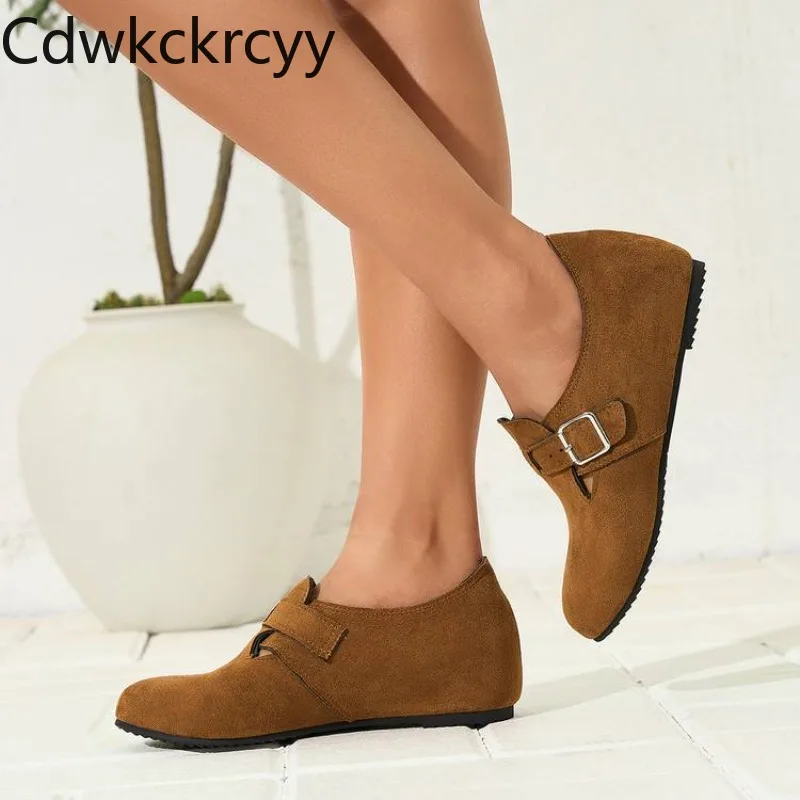 ΠΠ΅ΡΠ΅Π½Π½Π΅-ΠΎΡΠ΅Π½Π½ΡΡ ΠΌΠΎΠ΄Π½Π°Ρ ΠΆΠ΅Π½ΡΠΊΠ°Ρ ΠΎΠ±ΡΠ²Ρ Π½Π° Π²ΡΡΠΎΠΊΠΎΠΌ ΠΊΠ°Π±Π»ΡΠΊΠ΅, ΠΎΠ΄Π½ΠΎΡΠΎΠ½Π½Π°Ρ Π·Π°ΠΌΡΠ΅Π²Π°Ρ ΠΆΠ΅Π½ΡΠΊΠ°Ρ ΠΎΠ±ΡΠ²Ρ Ρ ΠΊΡΡΠ³Π»ΠΎΠΉ Π³ΠΎΠ»ΠΎΠ²ΠΊΠΎΠΉ ΠΈ ΠΏΡΡΠΆΠΊΠΎΠΉ Π½Π° ΠΊΠ²Π°Π΄ΡΠ°ΡΠ½ΠΎΠΌ ΠΊΠ°Π±Π»ΡΠΊΠ΅ ΠΠ΅ΡΠ΅Π½Π½Π΅-ΠΎΡΠ΅Π½Π½ΡΡ ΠΌΠΎΠ΄Π½Π°Ρ ΠΆΠ΅Π½ΡΠΊΠ°Ρ ΠΎΠ±ΡΠ²Ρ Π½Π° Π²ΡΡΠΎΠΊΠΎΠΌ ΠΊΠ°Π±Π»ΡΠΊΠ΅, ΠΎΠ΄Π½ΠΎΡΠΎΠ½Π½Π°Ρ Π·Π°ΠΌΡΠ΅Π²Π°Ρ ΠΆΠ΅Π½ΡΠΊΠ°Ρ ΠΎΠ±ΡΠ²Ρ Ρ ΠΊΡΡΠ³Π»ΠΎΠΉ Π³ΠΎΠ»ΠΎΠ²ΠΊΠΎΠΉ ΠΈ ΠΏΡΡΠΆΠΊΠΎΠΉ Π½Π° ΠΊΠ²Π°Π΄ΡΠ°ΡΠ½ΠΎΠΌ ΠΊΠ°Π±Π»ΡΠΊΠ΅