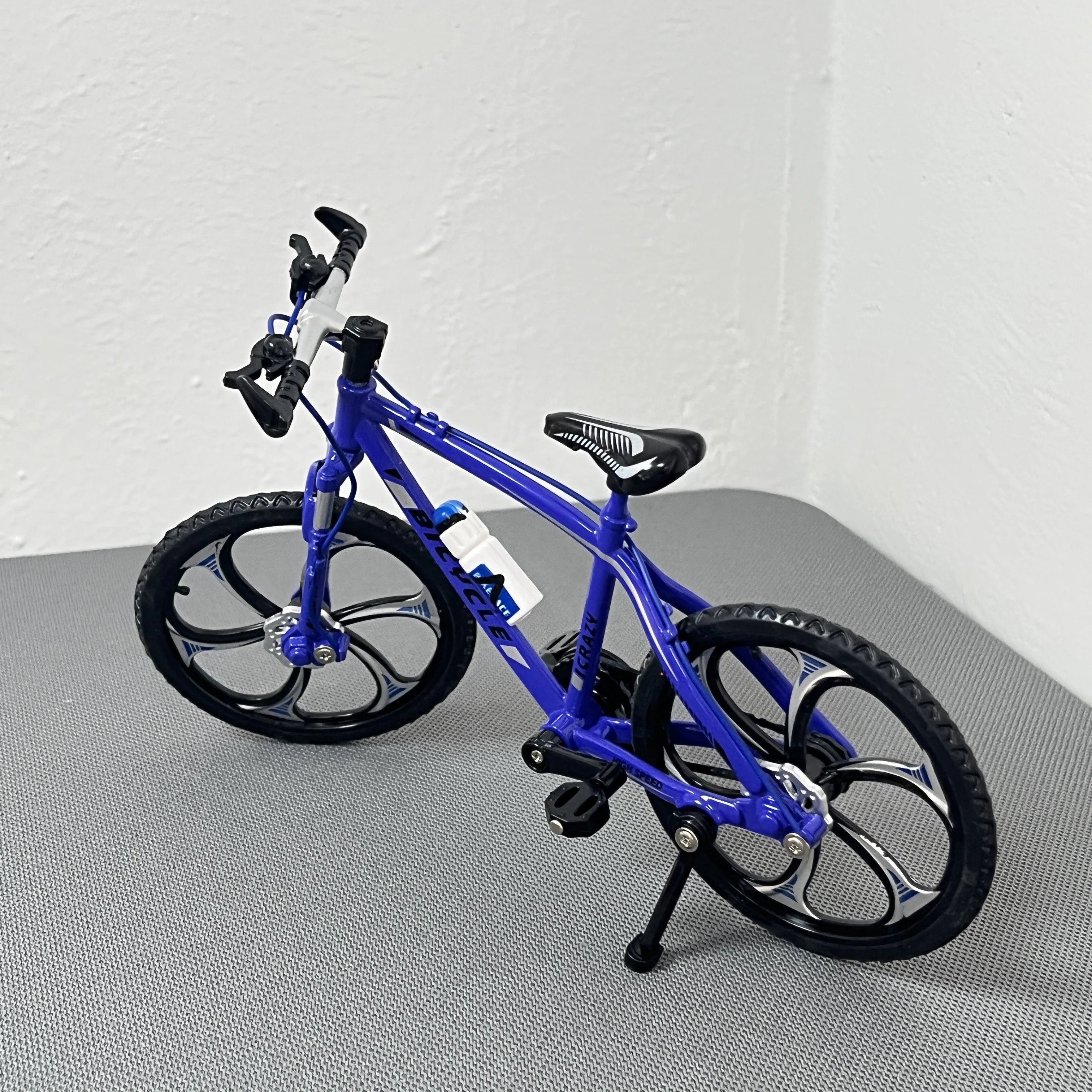 1:8 Mini Model Alloy Bicycle Blue Diecast Decoration Metal Finger Bmx Mountain Mini Bike Simulation Toys Boy