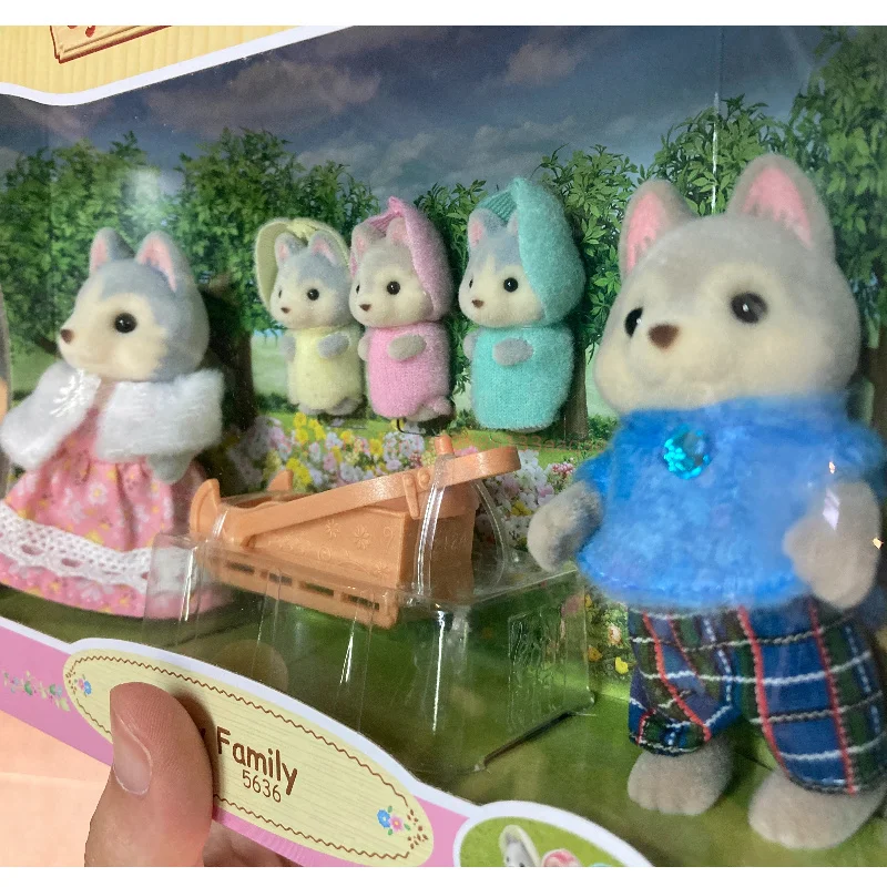 Famiglie Sylvanian Famiglia di conigli al cioccolato Famiglia Husky Epoch Floccaggio Superficie Fibra di poliestere Frasier Teri Coco Freya Giocattoli per bambini