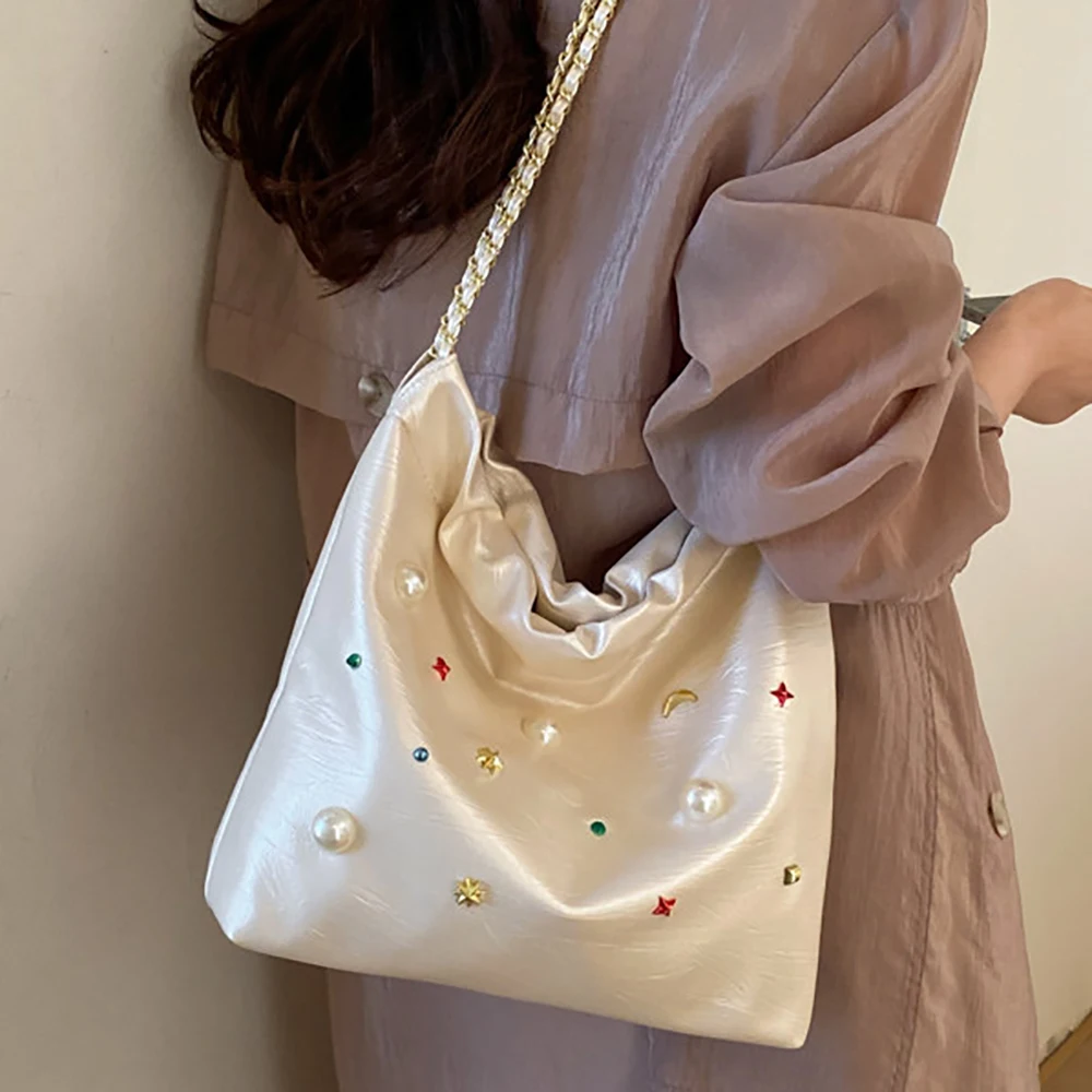 

Sweet Spicy Girl Style Glossy Pearl Shoulder Bag Large Capacity Soft Buckle Versatile Underarm Tote Bags Commuter Pu Handbags