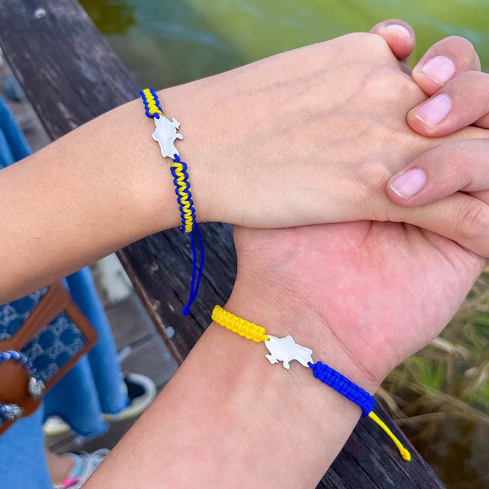 Cuerda tejida a mano, pulseras de Ucrania amarillas y azules para mujeres y hombres, pulsera con emblema nacional ucraniano de acero de titanio, regalo de joyería