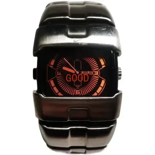 Alien Original Non Mechanical Watch Y2K Fashion Trend Retro Strap Advanced INS Small Electronic Watch