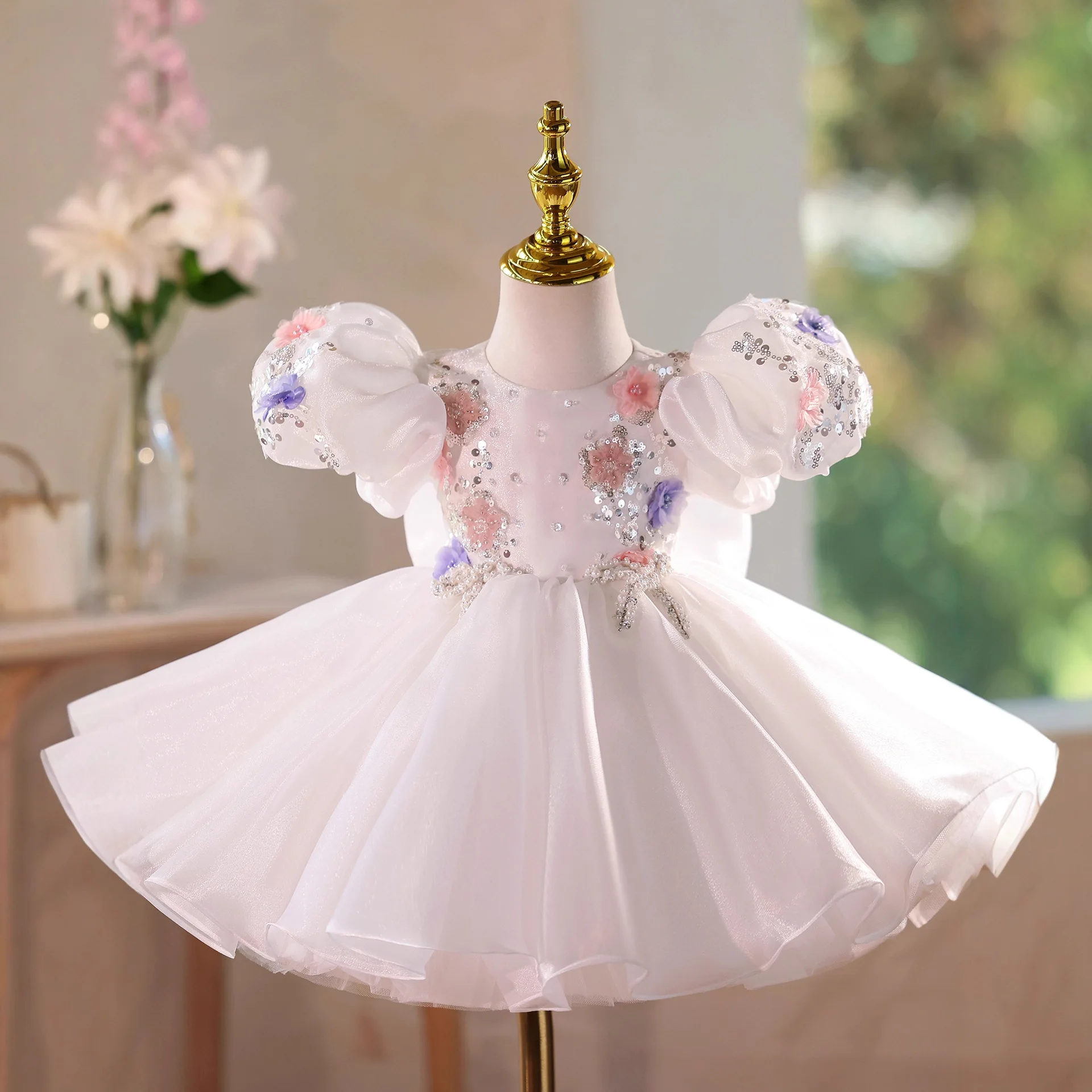 

Flower Girls Wedding White Princess Ball Gown Children Cute Puff Sleeve Party Performance Dress g467