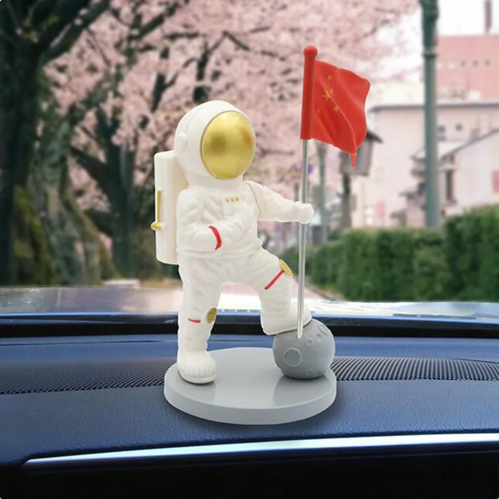

Astronaut Cake Topper Plastic Mini Astronaut Cute Cartoon Space Decor For Cake Baking Party Dessert Decoration