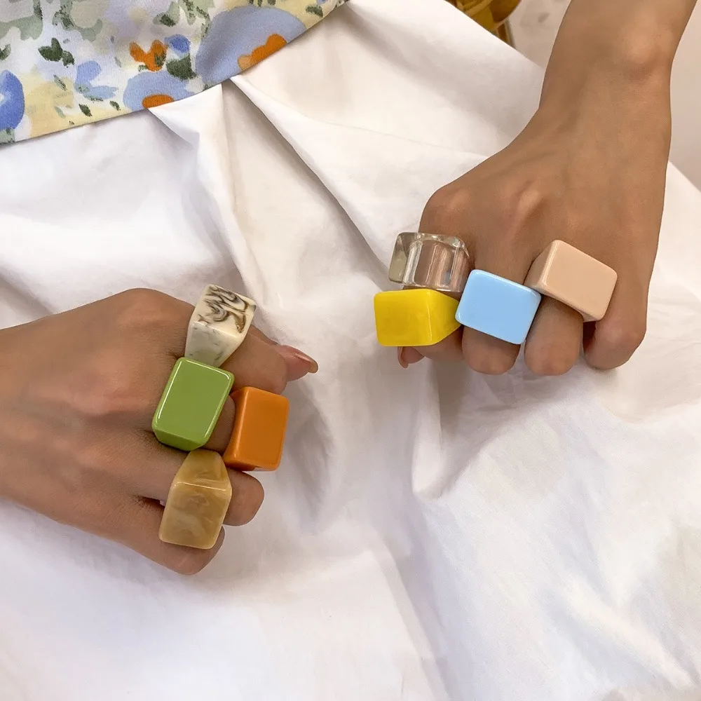 New Fashion Colored Acrylic Ring Temperament Women Geometric Square Ring Simplicity Resin Ring