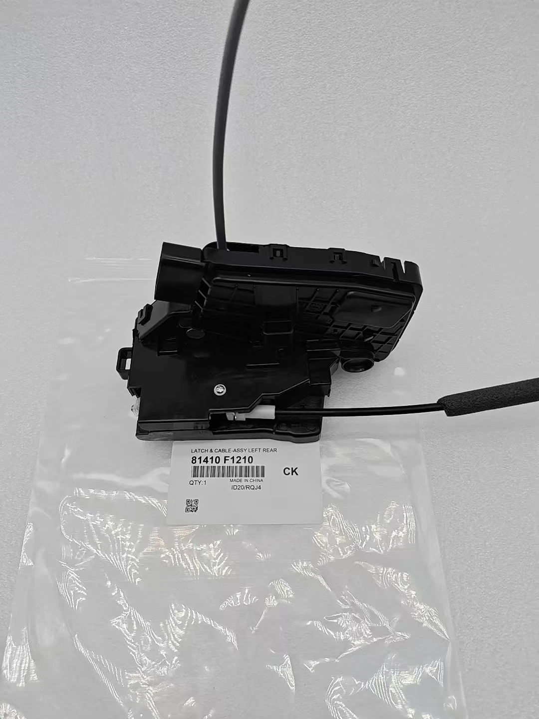 2 Kable łączące Zamek Drzwi Tylnych Lewych 81410F1210 81410 F1210 81410-F1210 Do Kia LHD Sportage QL 2015-2022