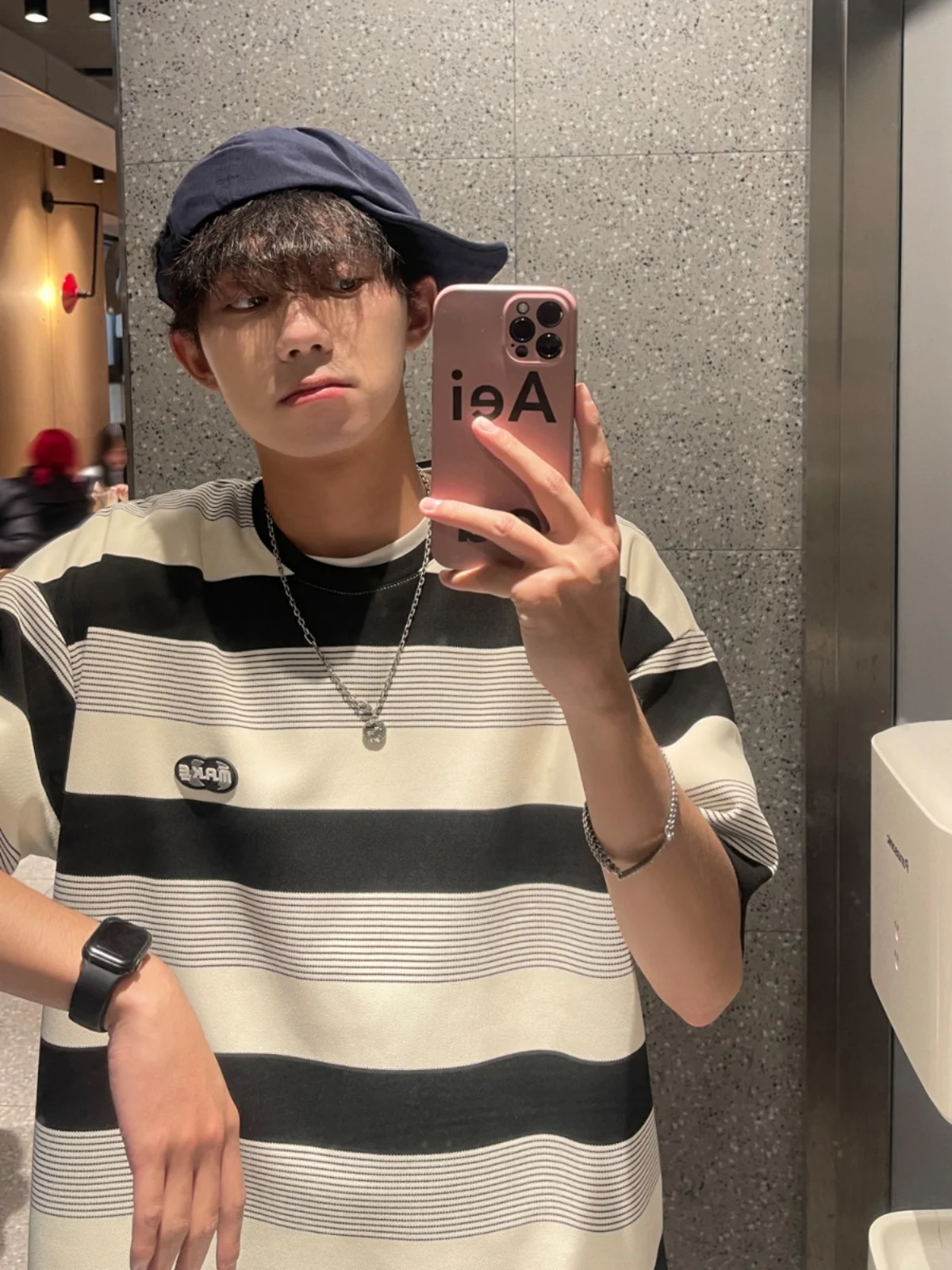 

Американская полосатая футболка в стиле ретро, мужская летняя новая трендовая брендовая футболка Haome Teenage ort Sve Faion Hong Kong Sle f Sve