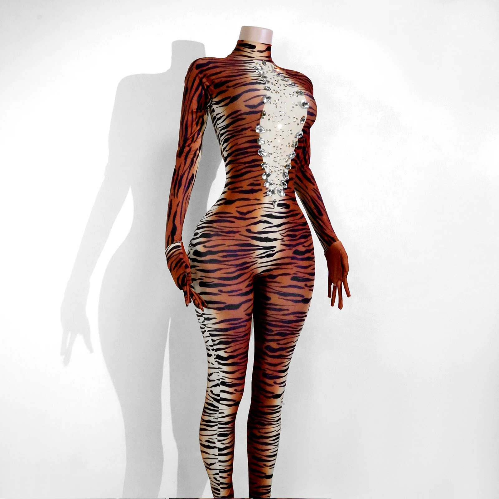 จั๊มสูทรัดรูปคอสูงลายเสือแขนยาวประดับเพชรสำหรับการแสดงบนเวที งานปาร์ตี้ งานวันเกิด งานคาร์นิวัล ชุดแดร็กควีนสุดเซ็กซี่